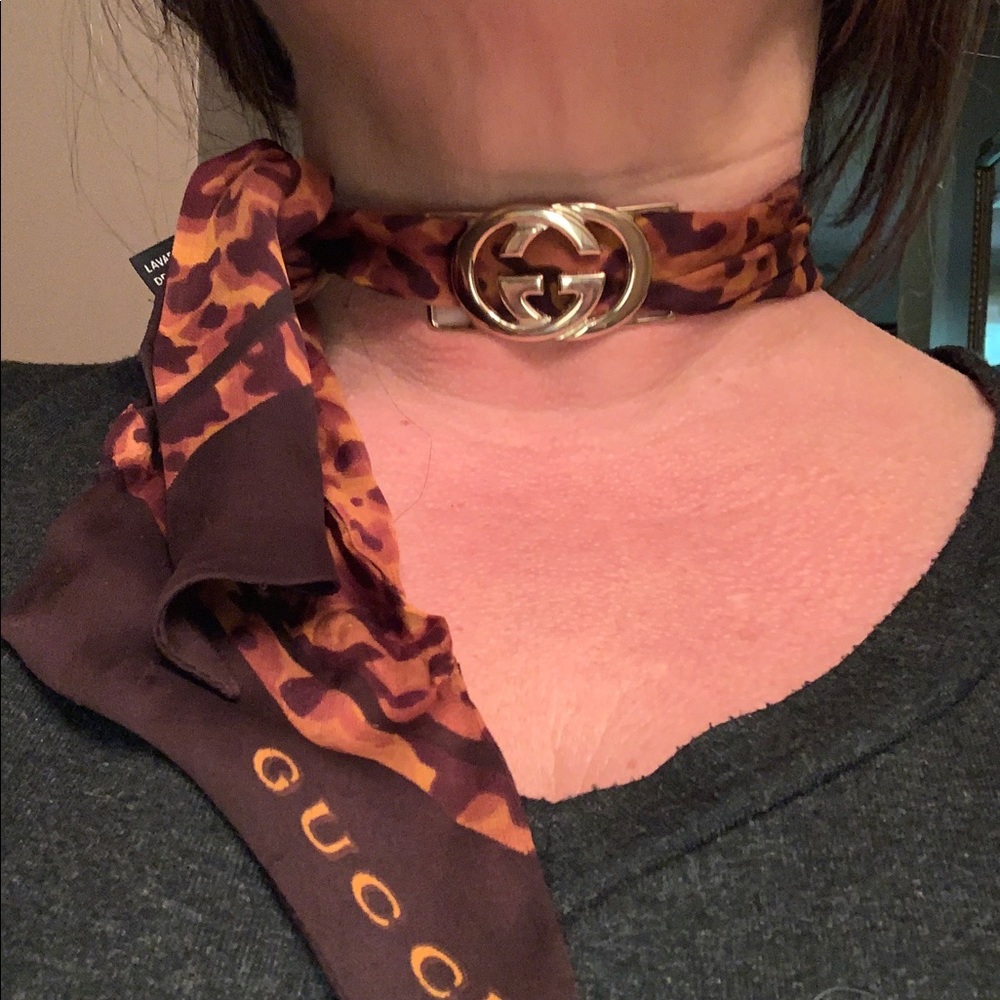 Gucci Neck Bow